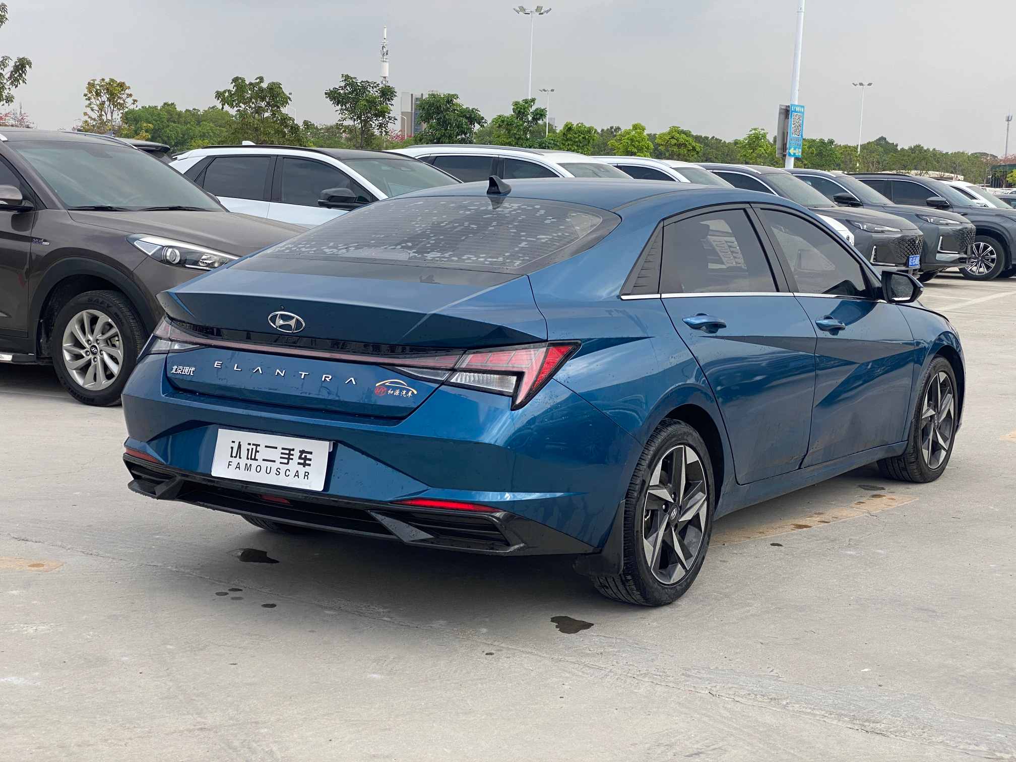 Hyundai Elantra - 图片 3