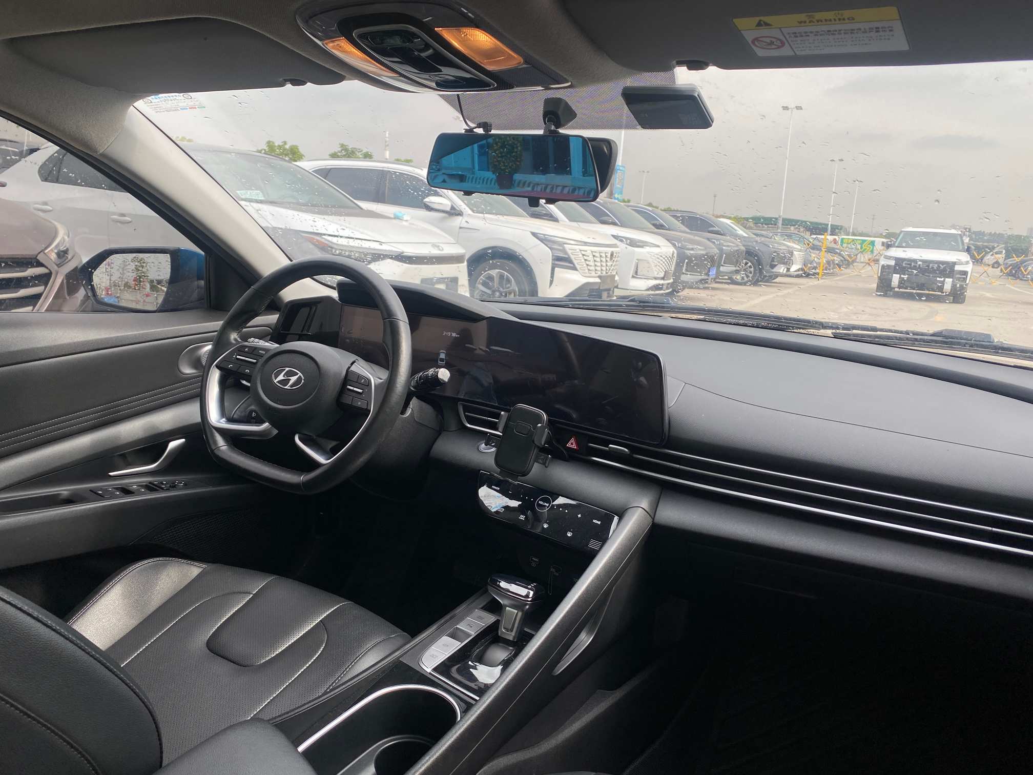 Hyundai Elantra - 图片 7