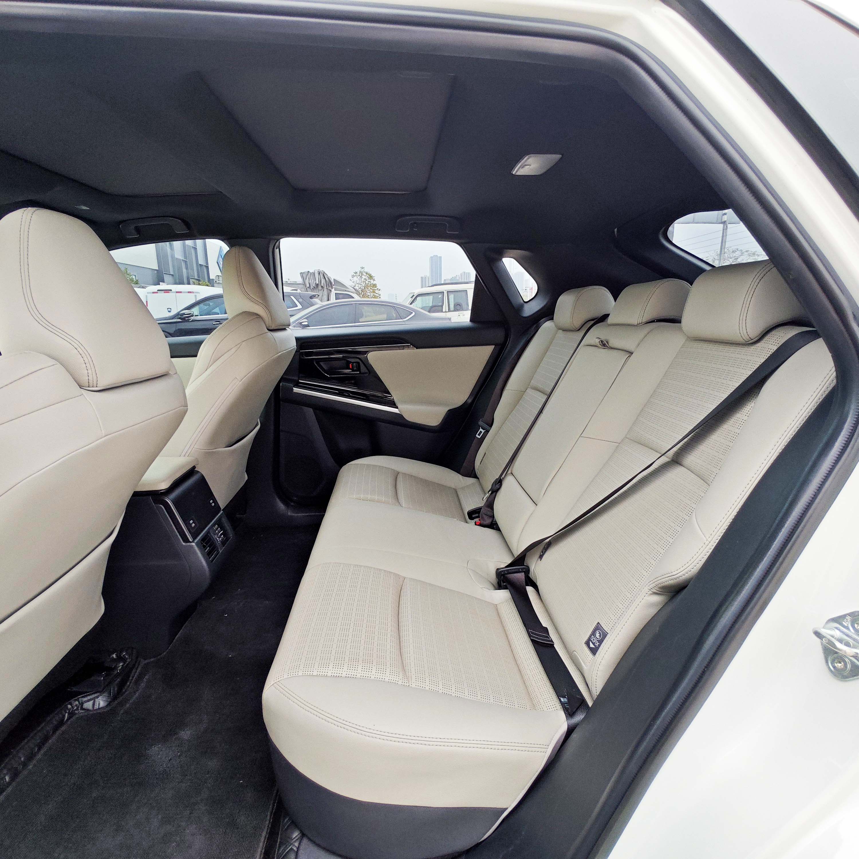 Toyota bz4X - 图片 6